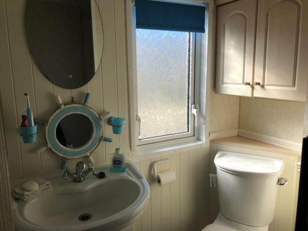 Pg58 2 Bed Caravan Golden Palm Chapel St Leonards Extérieur photo