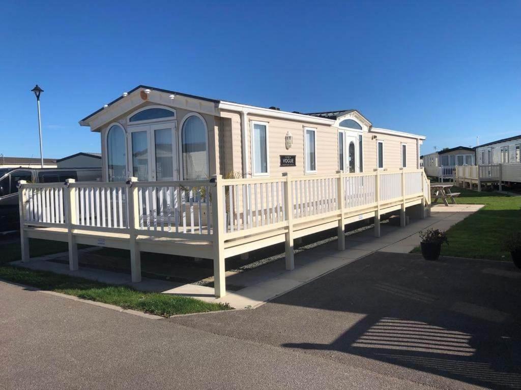 Pg58 2 Bed Caravan Golden Palm Chapel St Leonards Extérieur photo